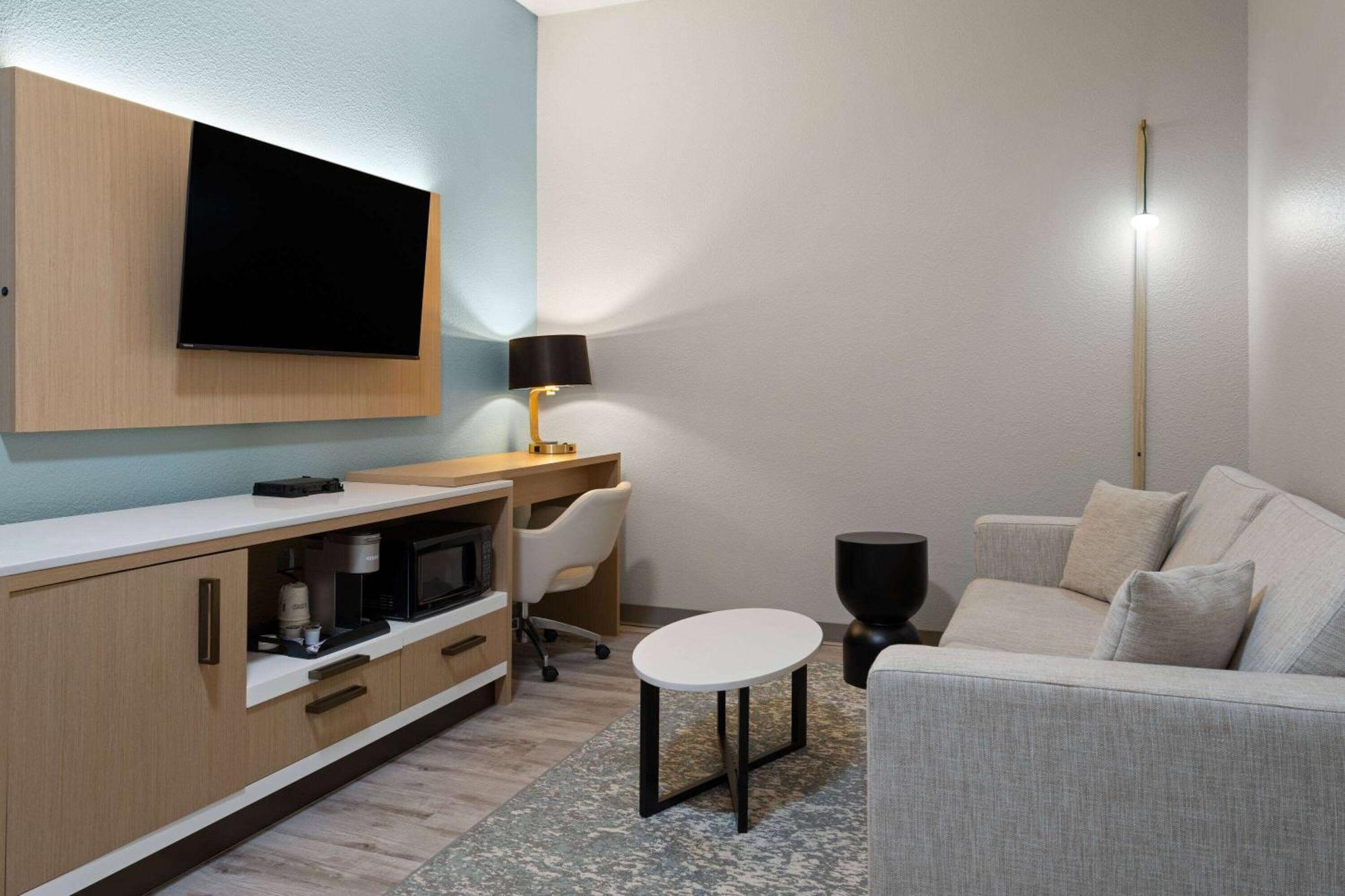 Wyndham Garden Otsego-Minneapolis Exterior photo