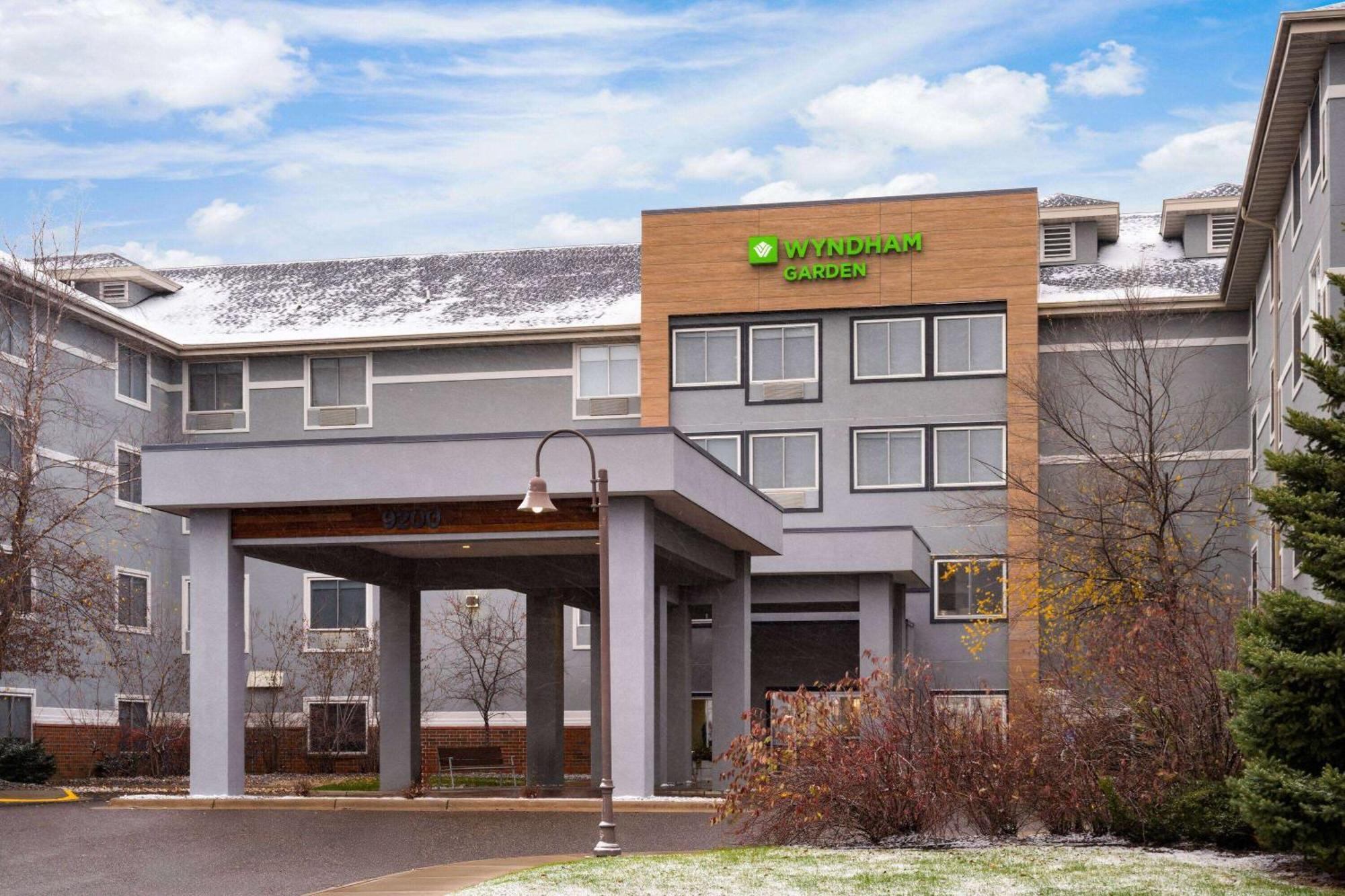 Wyndham Garden Otsego-Minneapolis Exterior photo