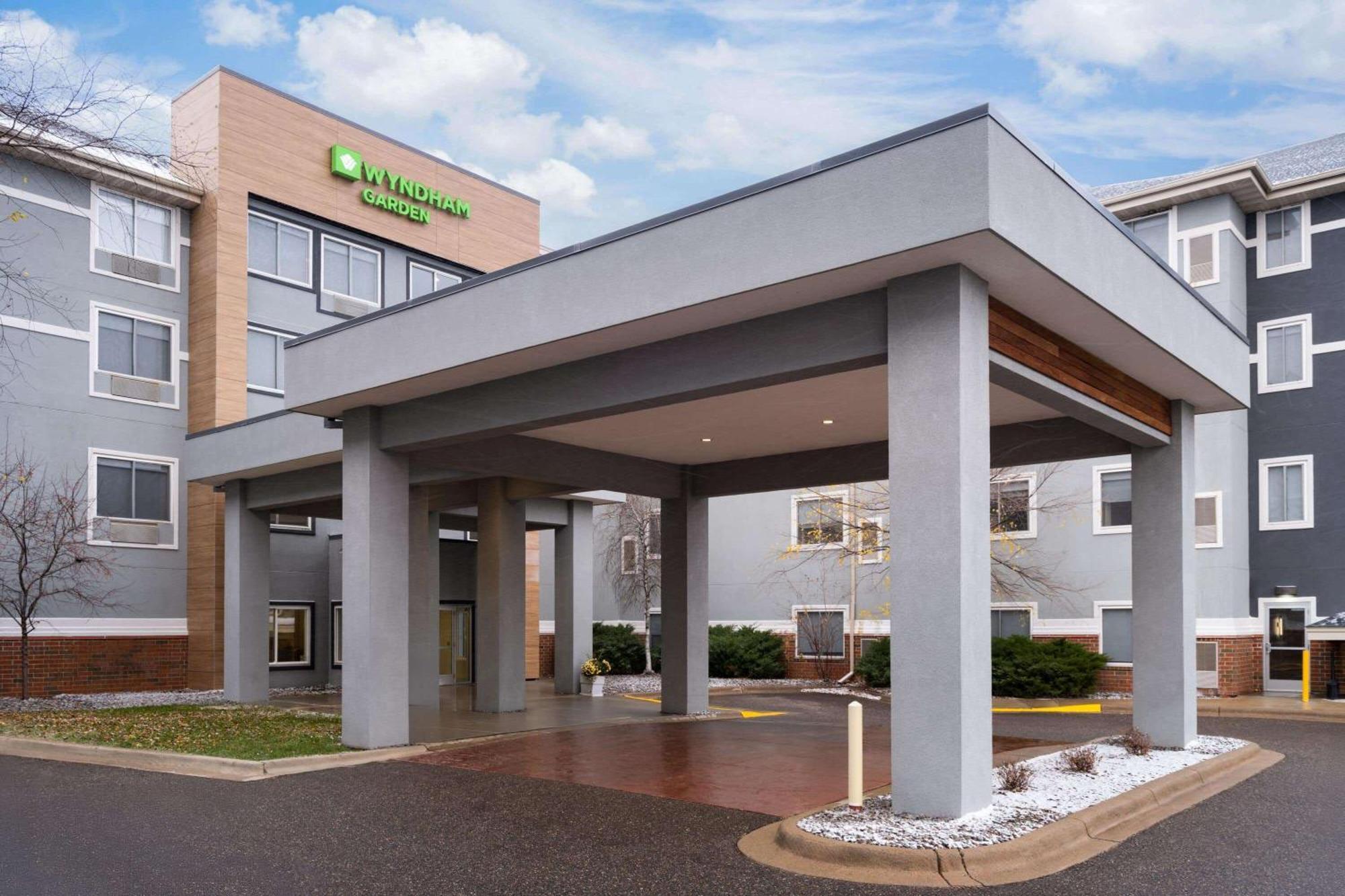 Wyndham Garden Otsego-Minneapolis Exterior photo